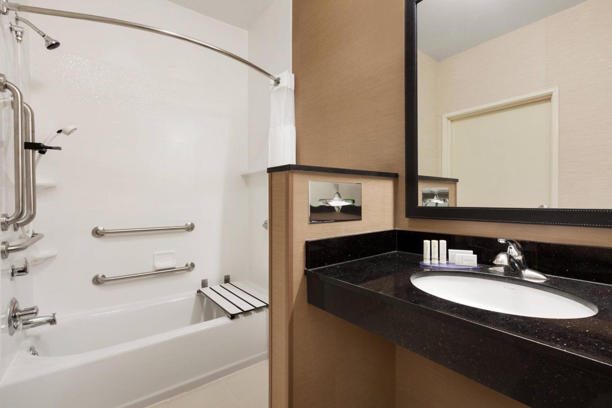 Fairfield Inn & Suites Omaha East/Council Bluffs, Ia Εξωτερικό φωτογραφία
